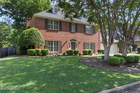 1460 Northlake Dr, Jackson, MS 39211 photo 2