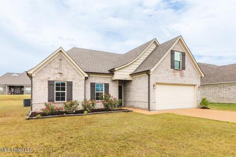 3592 Sabra Ln, Southaven, MS 38672