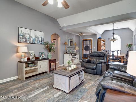 1905 Grand Manor Dr, Hernando, MS 38632 photo 7