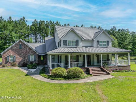31 Prissie Branch Rd, Perkinston, MS 39573