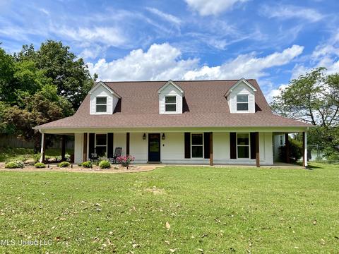 1150 Middle Buster Rd, Hernando, MS 38632