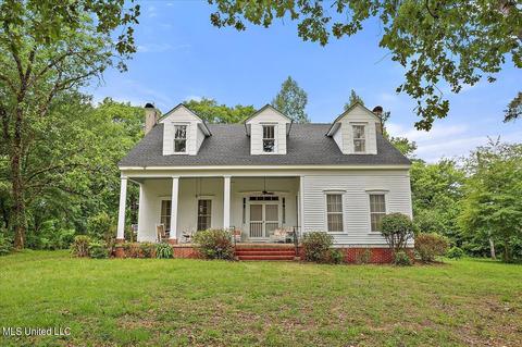 6040 W Moore Tower Rd, Forest, MS 39074