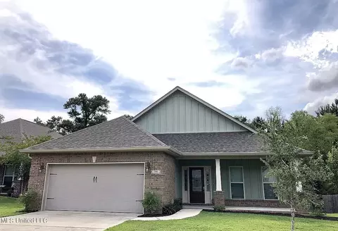 791 Bay Breeze Dr, Biloxi, MS 39532