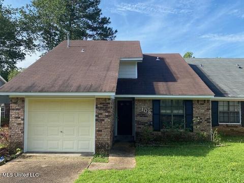 108 Glen Hollow Dr, Clinton, MS 39056