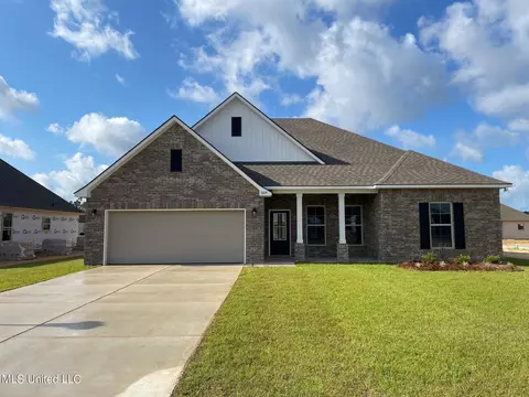 11609 Rosalie Pl, Ocean Springs, MS 39564