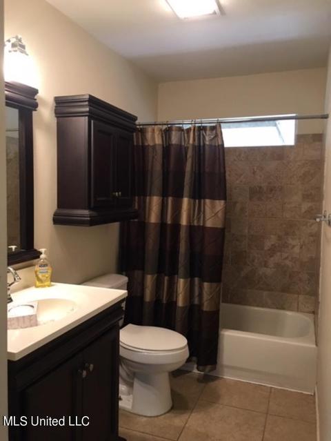 810 E Old Pass Rd, Long Beach, MS 39560 photo 8