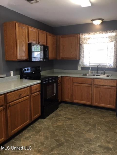 810 E Old Pass Rd, Long Beach, MS 39560 photo 6