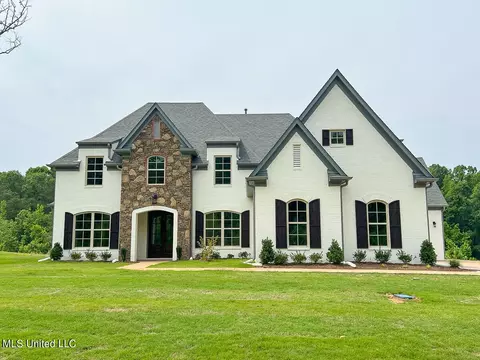 95 Poplar Ln, Red Banks, MS 38661