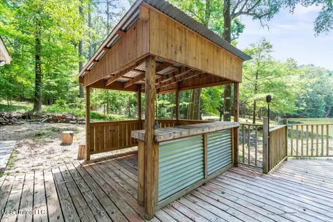 223 Abernathy Rd, Flora, MS 39071