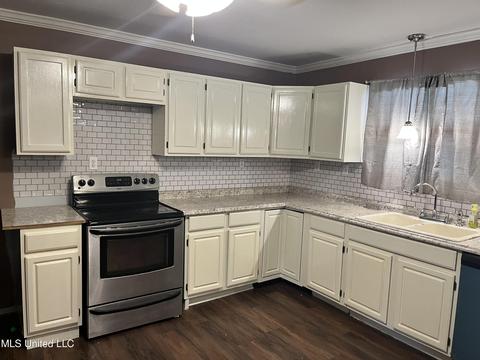 5424 Grierson St, Moss Point, MS 39563 photo 8