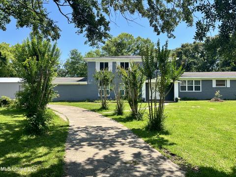 5424 Grierson St, Moss Point, MS 39563 photo 2