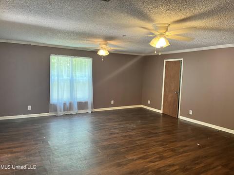 5424 Grierson St, Moss Point, MS 39563 photo 12