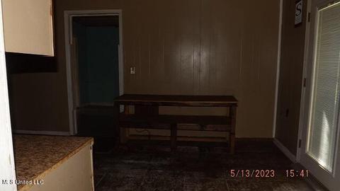 3305 James Rd, Enid, MS 38927 photo 7