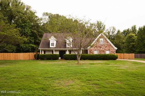 185 Castle Pines Cv, Byhalia, MS 38611