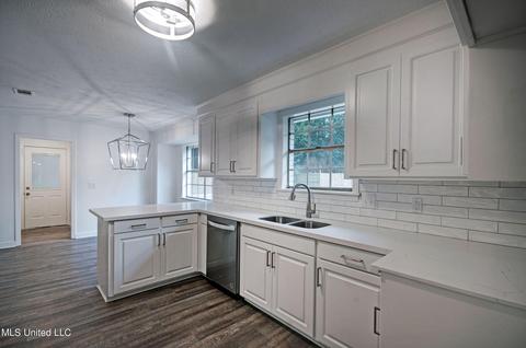 55 Summit Pl, Brandon, MS 39042 photo 8