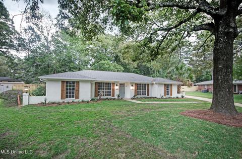 55 Summit Pl, Brandon, MS 39042 photo 2