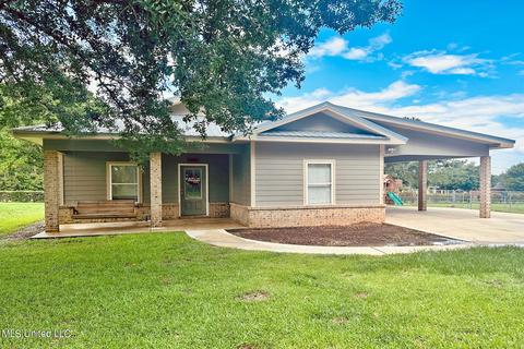 131 D Shipman Firetower Rd, Lucedale, MS 39452