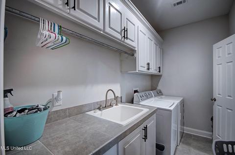 105 Chartleigh Circle Cir, Canton, MS 39046 photo 17