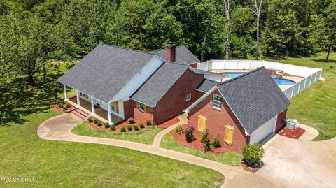 1430 Davis Rd, Terry, MS 39170 photo 2