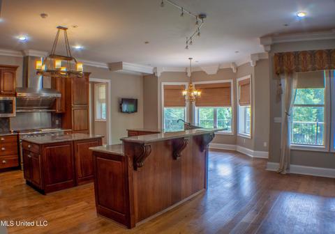 8 Carters Grv, Jackson, MS 39211 photo 24
