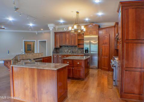 8 Carters Grv, Jackson, MS 39211 photo 27