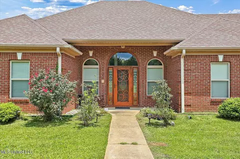 2780 Snake Creek Rd, Raymond, MS 39154
