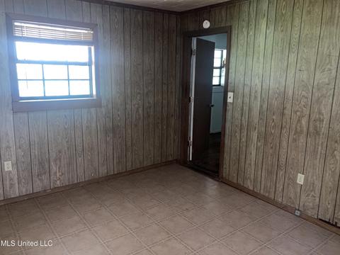 1166 Killarney St, Jackson, MS 39212 photo 5