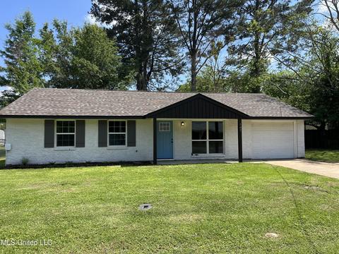 107 Kirk Cir, Flora, MS 39071 photo 1