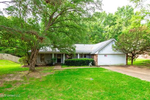 341 Stonecastle Dr, Brandon, MS 39047 photo 2
