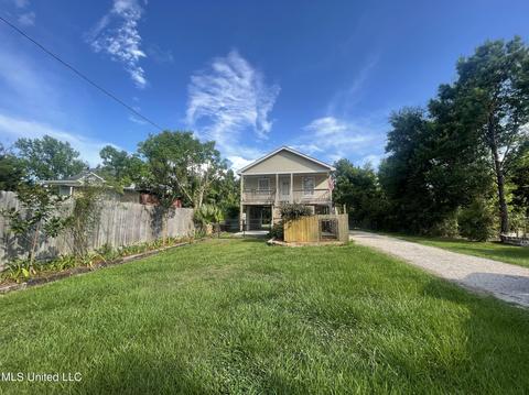 6215 S Railroad Ave, Bay Saint Louis, MS 39520