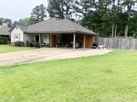 563 Mockingbird Cir, Brandon, MS 39047 photo 2