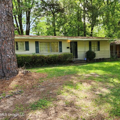 3122 Oak Forest Dr, Jackson, MS 39212