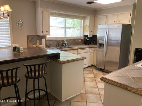 5329 Briarfield Rd, Jackson, MS 39211 photo 7