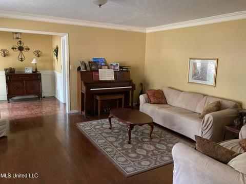 5329 Briarfield Rd, Jackson, MS 39211 photo 5