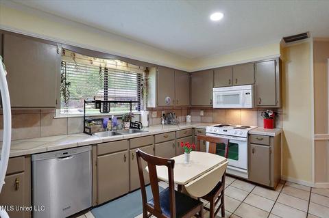 132 Long Meadow Rd, Brandon, MS 39042 photo 13