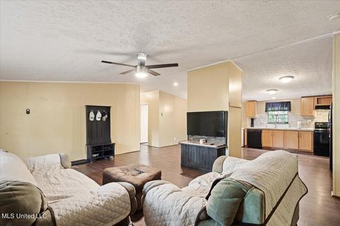 2400 Hillside Ln, Lucedale, MS 39452 photo 9
