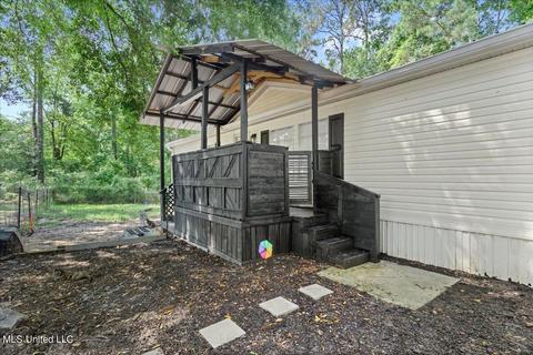2400 Hillside Ln, Lucedale, MS 39452 photo 5