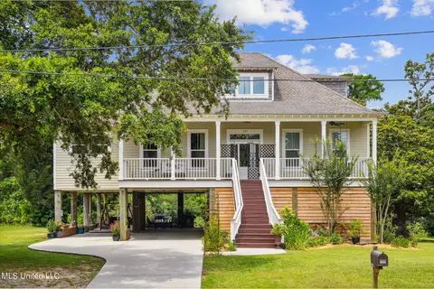 137 Allan Dr, Gulfport, MS 39507