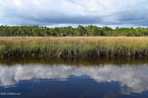 2405 E Simmons Bayou Dr, Ocean Springs, MS 39564