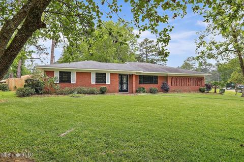 2222 Castle Hill Dr, Jackson, MS 39204 photo 2