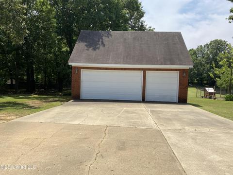 6501 Tranquil Dr, Olive Branch, MS 38654 photo 3