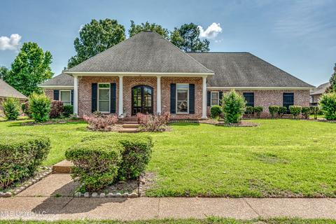 181 Parke Dr, Ridgeland, MS 39157