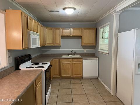 3632 Cochran Ave, Moss Point, MS 39562 photo 4