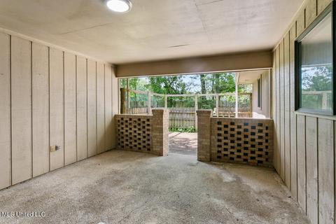 895 Serville Dr, Jackson, MS 39206 photo 23