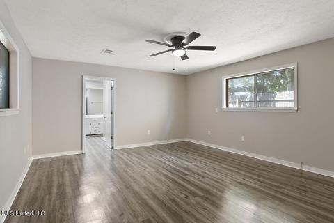 895 Serville Dr, Jackson, MS 39206 photo 18