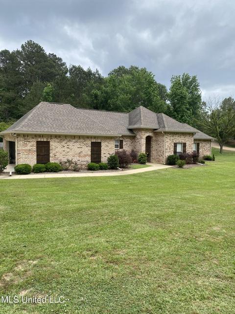 100 Greenwing Cv, Clinton, MS 39056