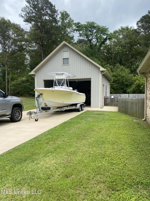 100 Greenwing Cv, Clinton, MS 39056 photo 3