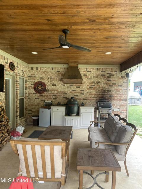 100 Greenwing Cv, Clinton, MS 39056 photo 8