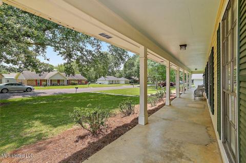 230 Timberline Dr, Madison, MS 39110 photo 3