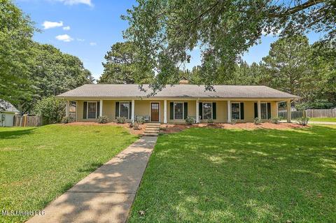 230 Timberline Dr, Madison, MS 39110